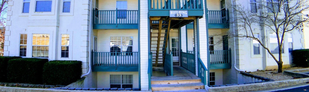 Pointe Royale Branson condo Building