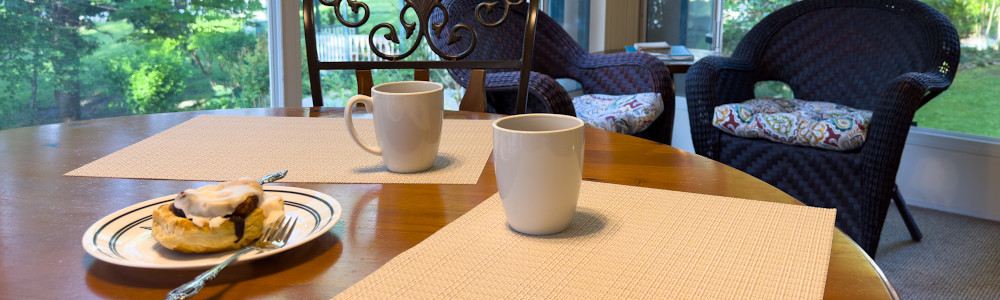 While at this Pointe Royale Branson condo enjoy coffee and breakfast out in the sunroom